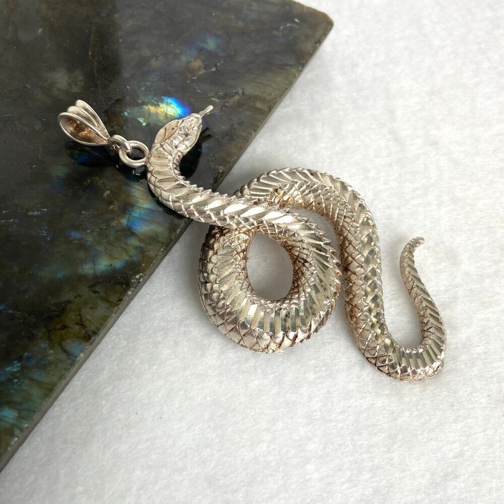 VTG Sterling Silver “1 Of A Kind” Large Diamond Cut Snake Serpent Pendant 29g - Picture 11 of 16